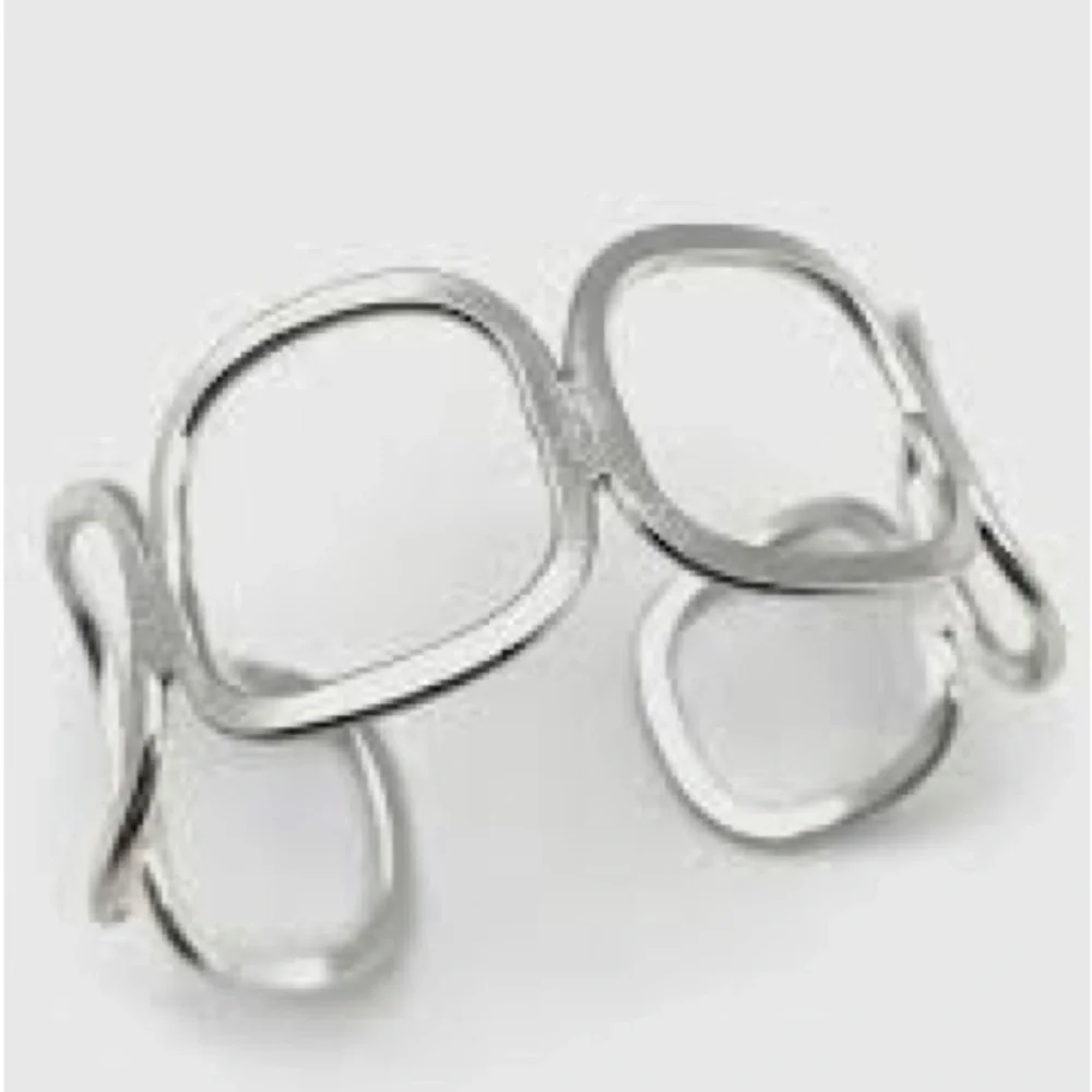 Anju Silver Tone Bracelet Open Circle Cuff Design Size Small Medium Adjustable